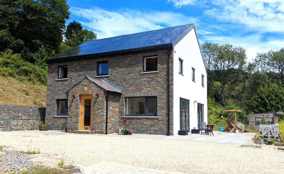 Honeydale, Eco Home in Abertillery